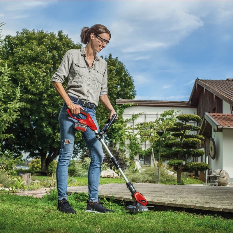 Best Cordless Strimmers in 2024 Buying Guide ToolStore UK